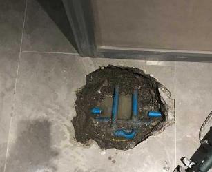 海勃湾阳台漏水维修公司分享下暖气管道漏水的原因有哪些